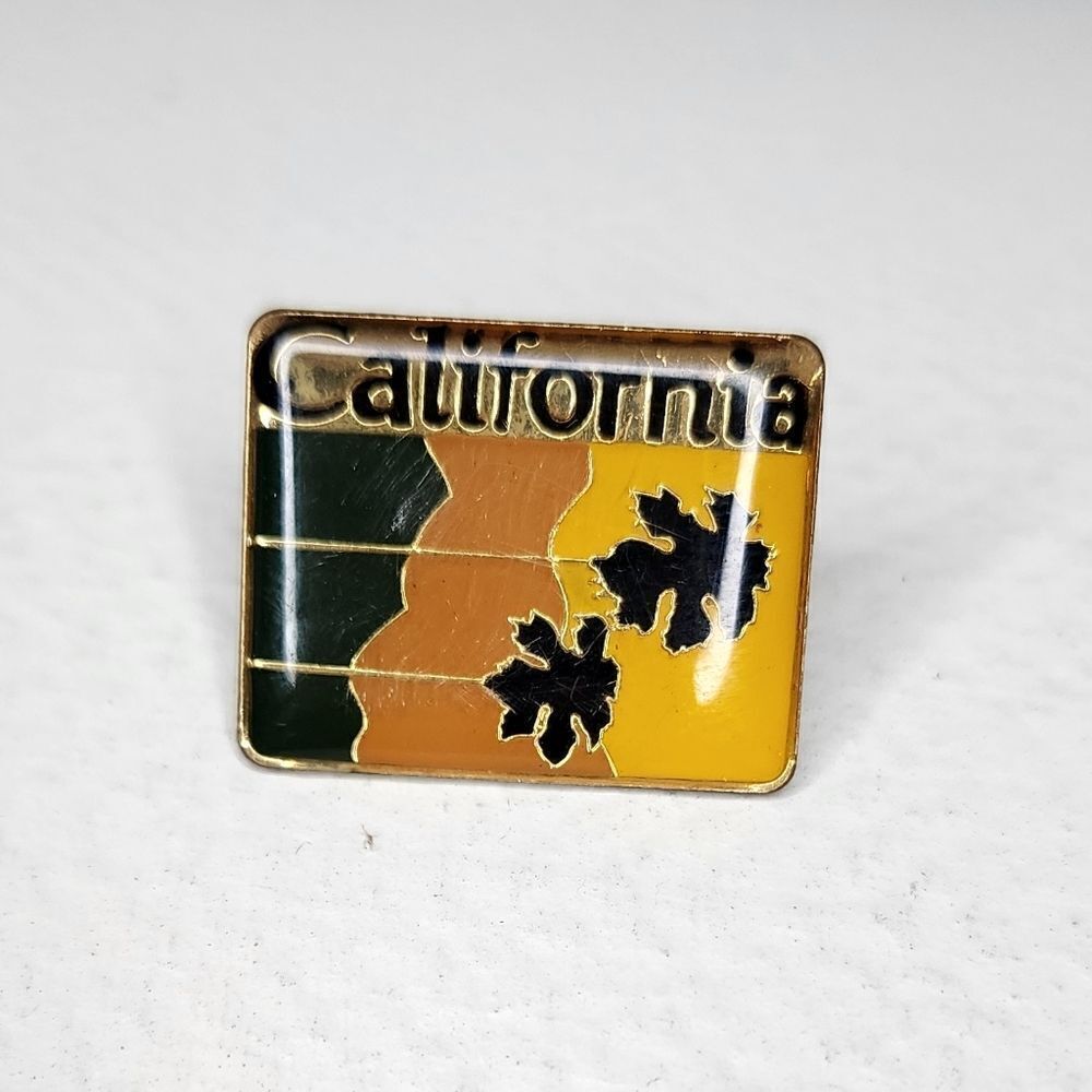 VINTAGE 1988 CALIFORNIA STATE LAPEL HAT TRAVEL SOUVENIR PIN